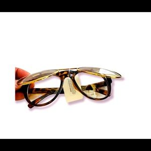 Dual functionality sunglasses 🕶